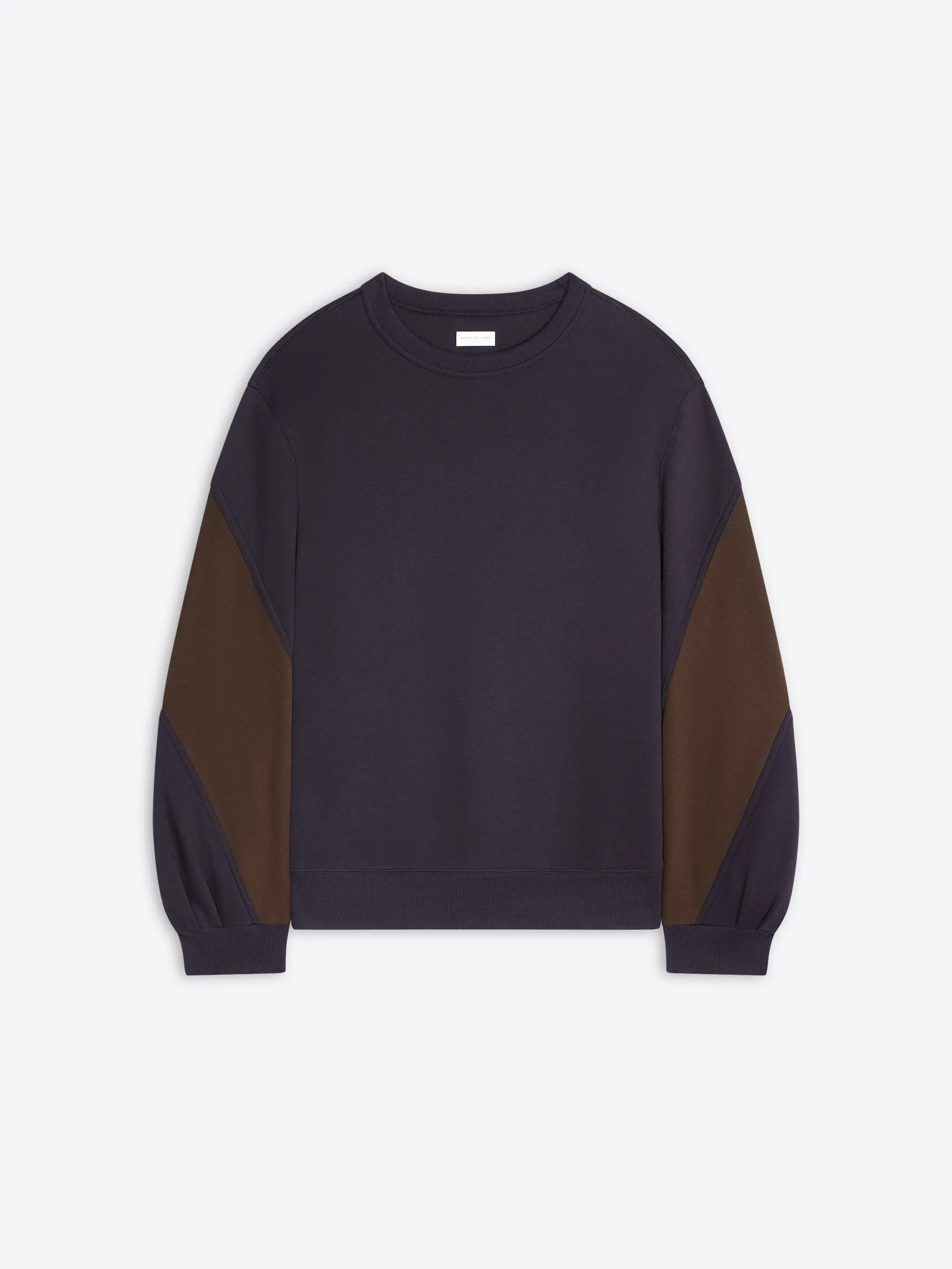 Loose fit sweatshirt