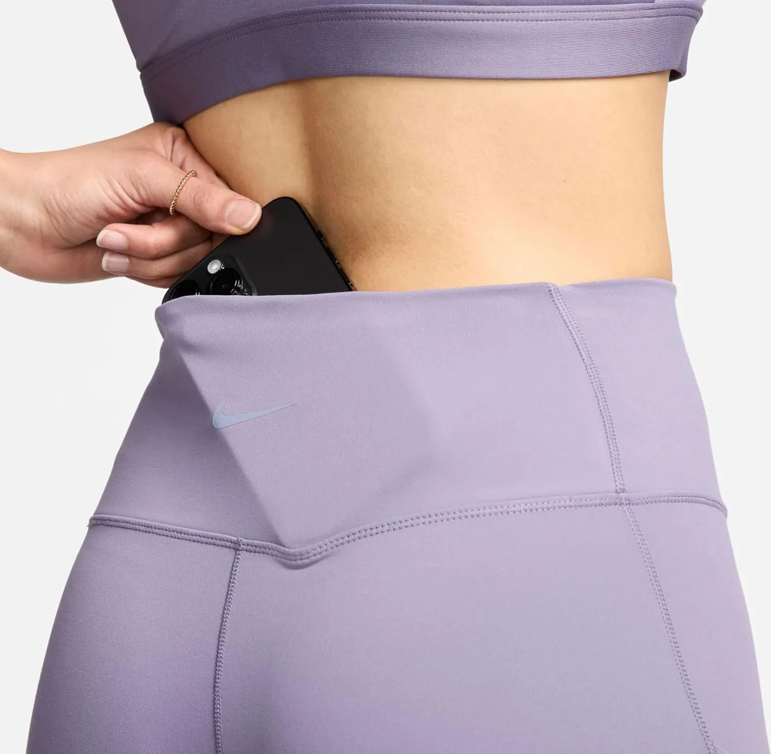 Nike Dri-FIT One Women's High-Waisted 8" Biker Shorts Tight Fit